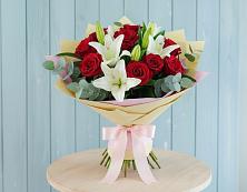 Букет цветов из:  Лилии и Розы в городе Шелехов