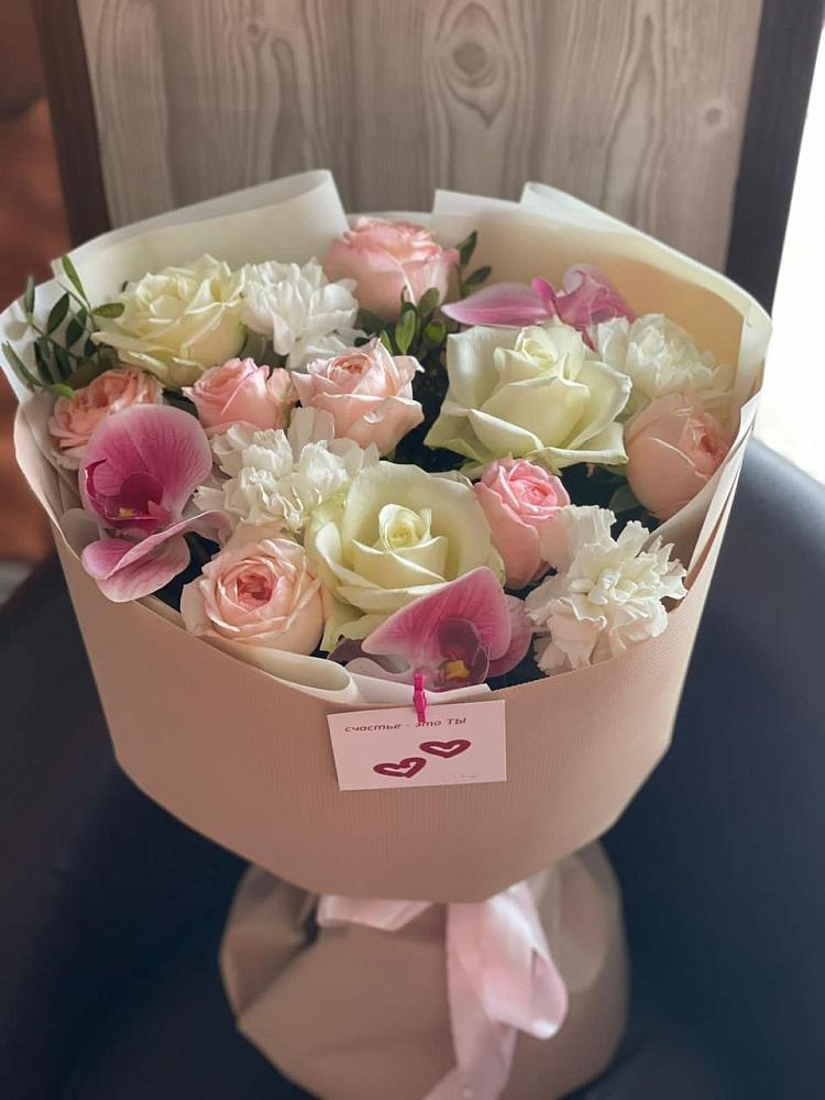 Букет цветов из: Орхидеи, Розы и Гвоздики в городе Шелехов