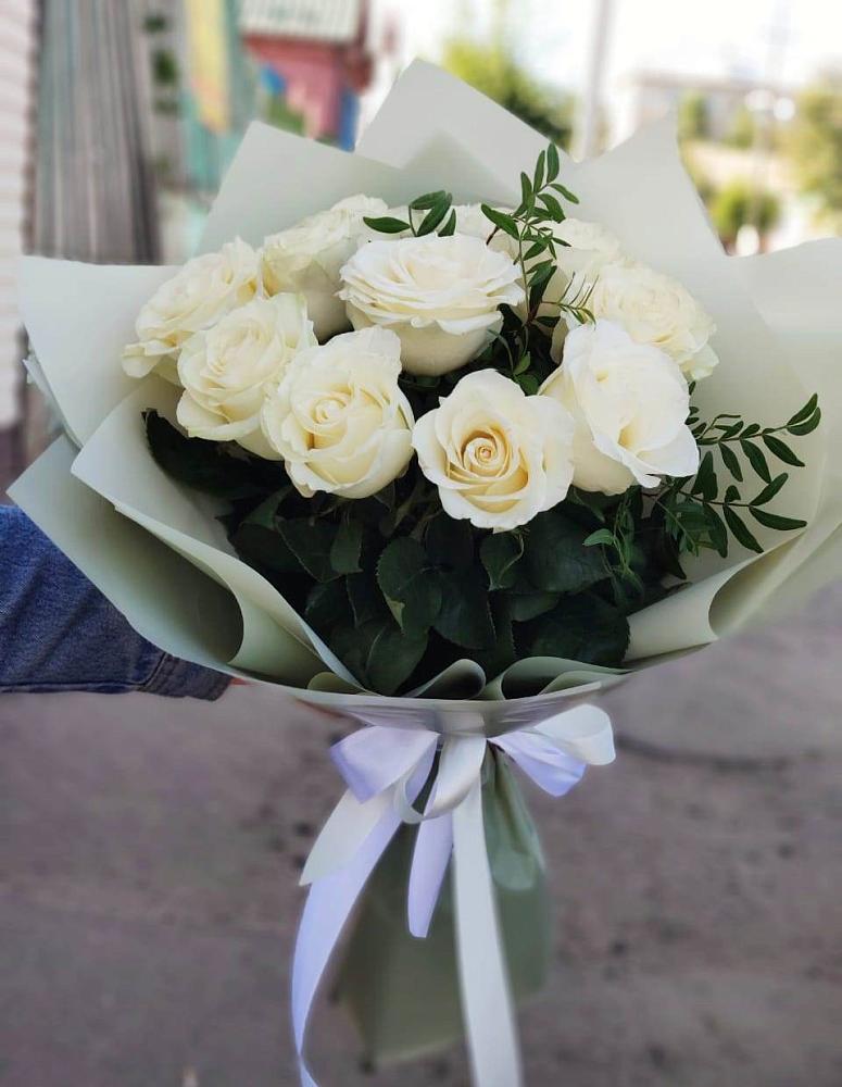 Букет Белые розы Проуд в городе Шелехов