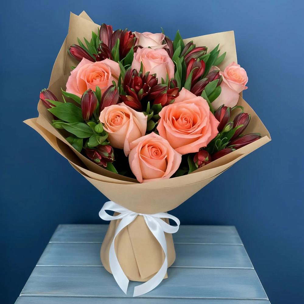 Букет цветов из: Розы и Альстромерии в городе Шелехов