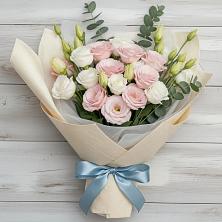 Букет цветов из:  Лизиантусы в городе Шелехов