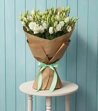 Букет цветов из:  Лизиантусы в городе Шелехов