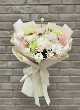 Букет цветов из:  Гвоздики, Розы, Лизиантусы и Хризантемы в городе Шелехов