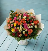 Букет Микс из разноцветных кустовых роз в городе Шелехов