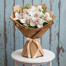 Букет цветов из:  Орхидеи и Розы в городе Шелехов